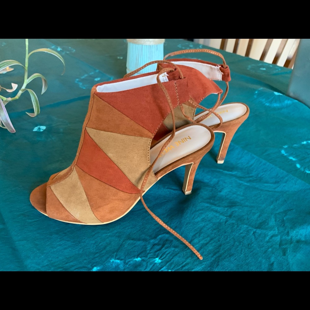 Nine West cute fall high heeled booties size 6.